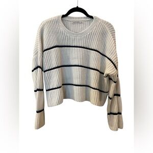 Moon & Madison Women’s Cropped Striped White Blue Sweater Size: Medium